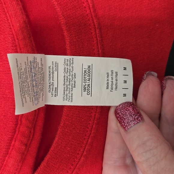 Gildan Spiderman Red and Black Short Sleeve Tee - Picture 3 of 3